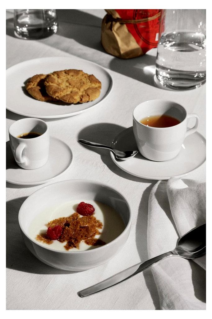 Itsumo NF07/78S - Set bestehend aus einer Tee-Obertasse und Untertasse für den täglichen Gebrauch, minimalistische Ästhetik, aus weißem Porzell...