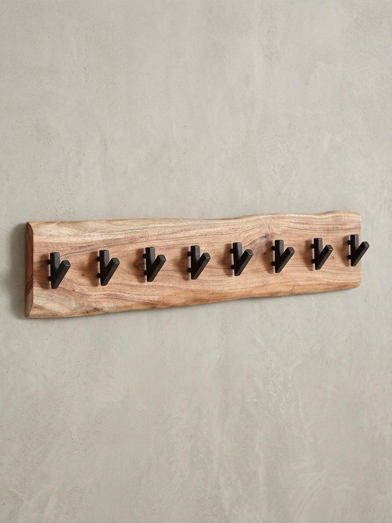 Massivholz und Metall Garderobe mit Baumkante, Rustikaler Flurgarderobe, 8 Haken für Jacken & Mäntel. 90x9x19 cm | Kadima Design