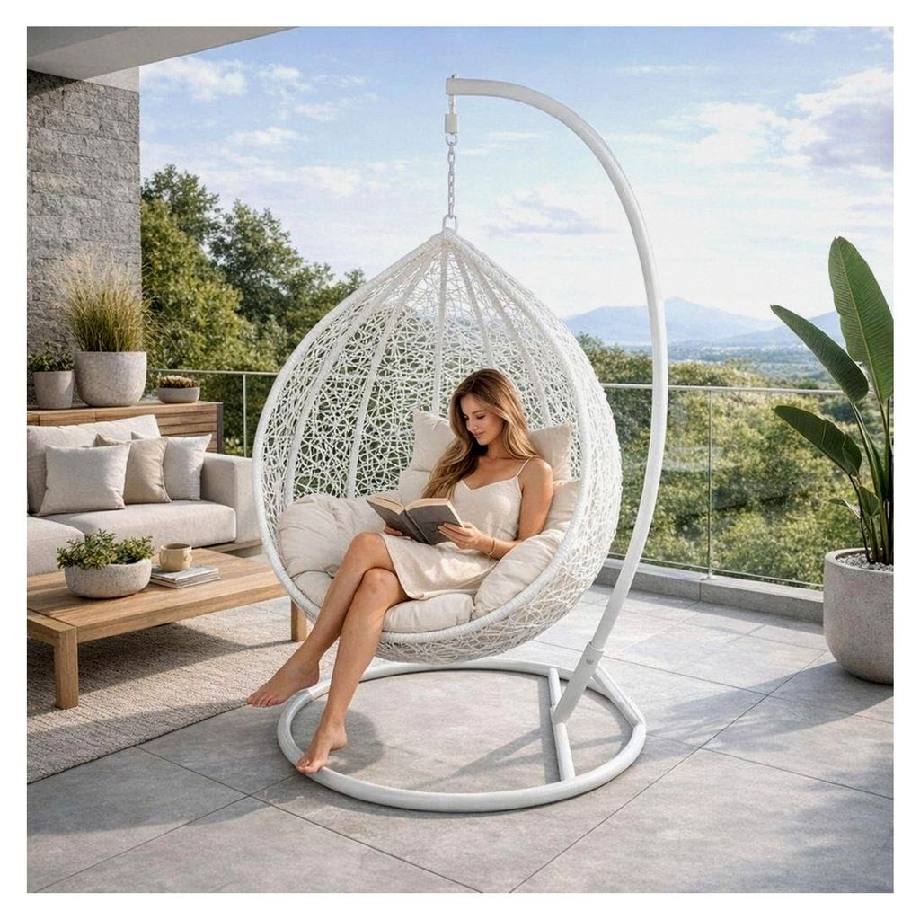 Hängesessel mit Gestell aus Rattan in Weiß