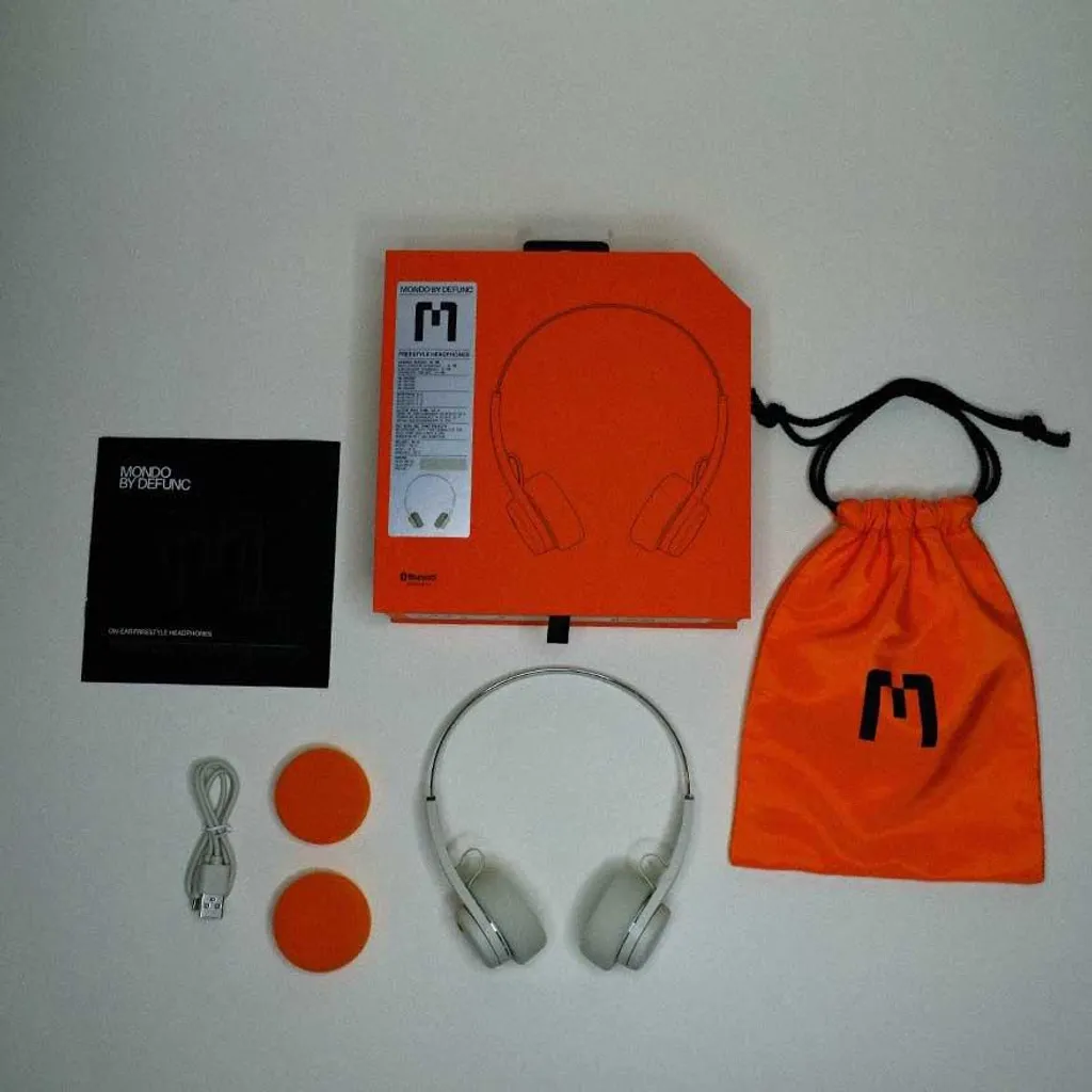 Oreillette Bluetooth On-Ear Mondo by Defunc Gris Idéale pour vos Déplacements - 6