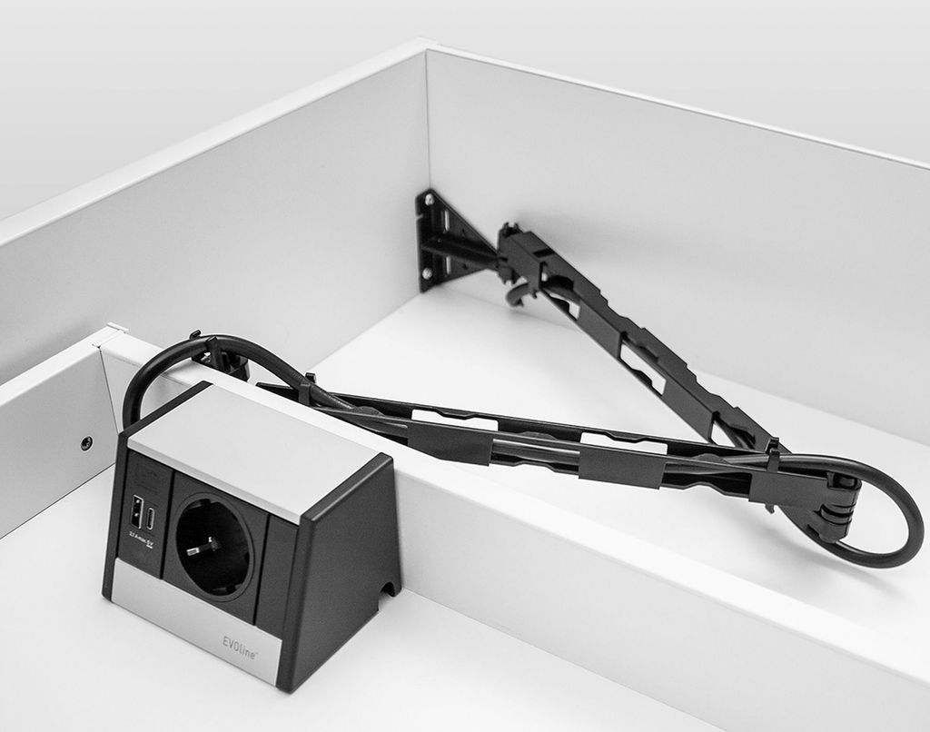 Presa da incasso R-Dock con passacavi Wing USB A/C, Immagine del prodotto 