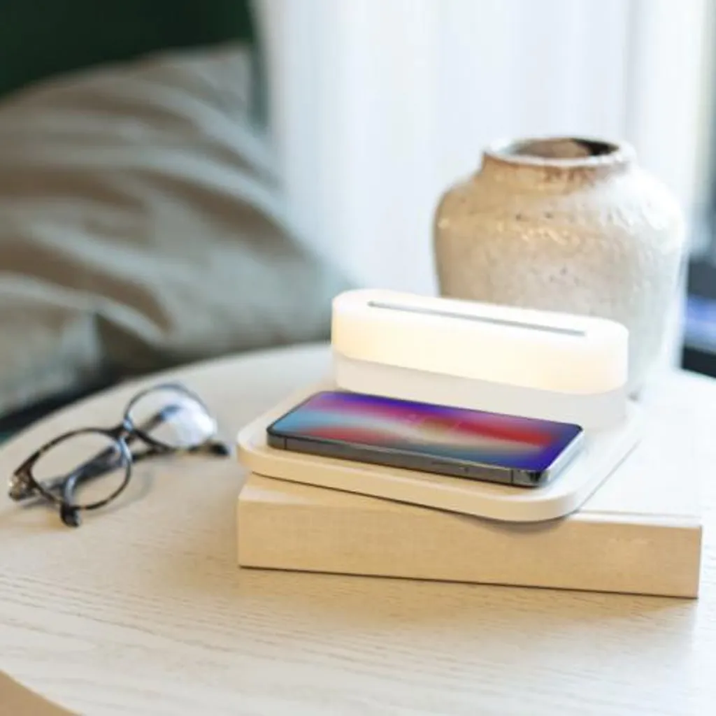 Lampe de bureau tactile MODULA et station de recharge sans fil Qi