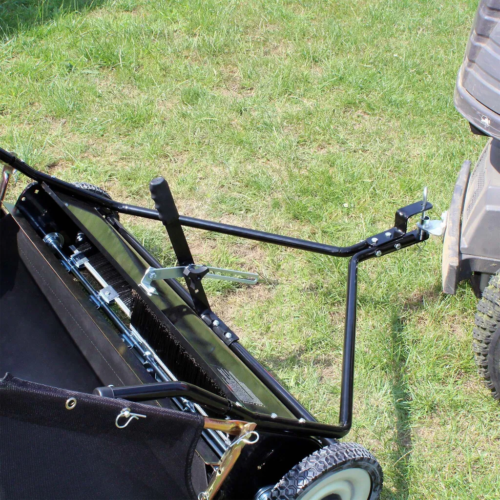 Balayeuse Tractée 120 cm à Grande Capacité 415L et Roues Robustes