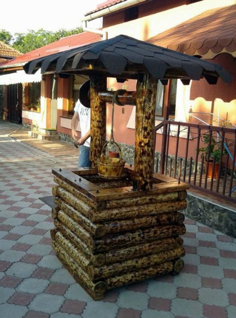 Casa Padrino Garten Brunnen Rustikal mit Schöpfeimer Mod G1 - Eiche Massivholz - Gartenbrunnen Echtholz Massiv