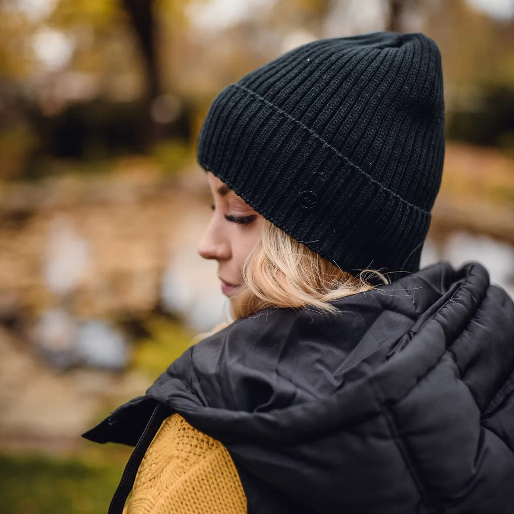 Vuch Rowdy Nero: Cappello Donna Invernale Universale con Logo in Metallo - 5