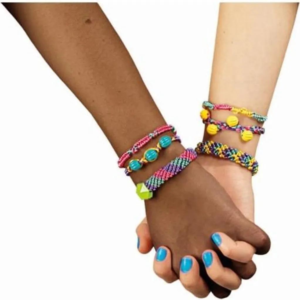 Clementoni Crazy Chic Set braccialetti dell'amicizia, set per creare gioielli con perline e fili, dai 7 anni in su - 3