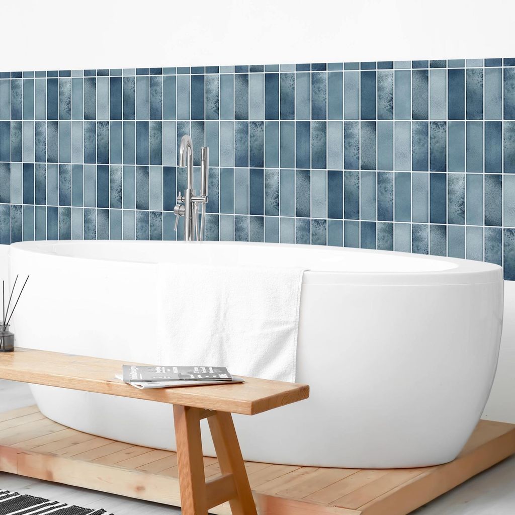 Wandverkleidung Bad mit Motiv selbstklebend - 0.61 mm Wandpaneel matt wasserfest Design blau Fliesenoptik Motiv Badrückwand fugenlos 150x100 cm