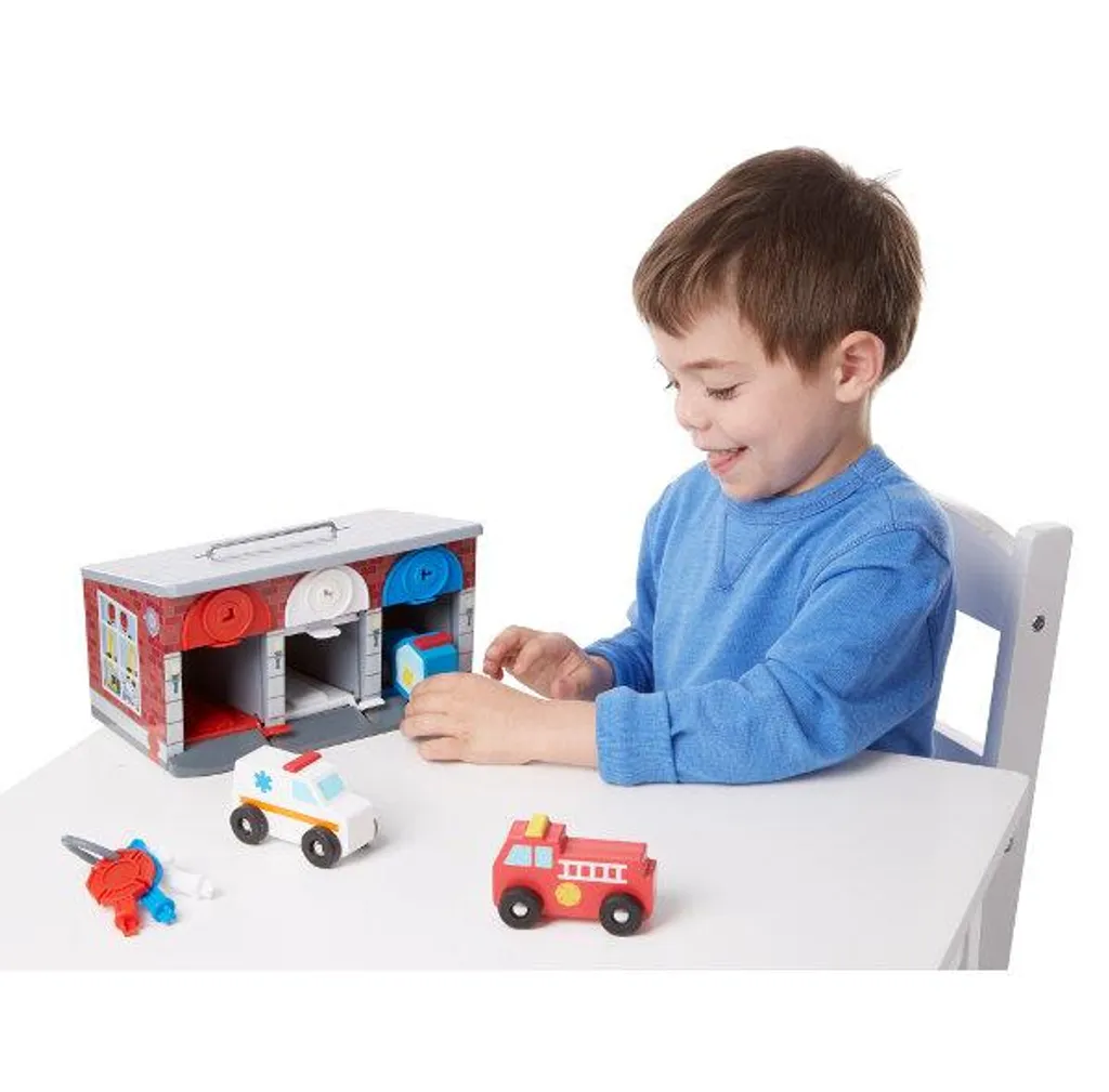 Jeu d'éveil garage et voitures de secours pour motricité fine 14607