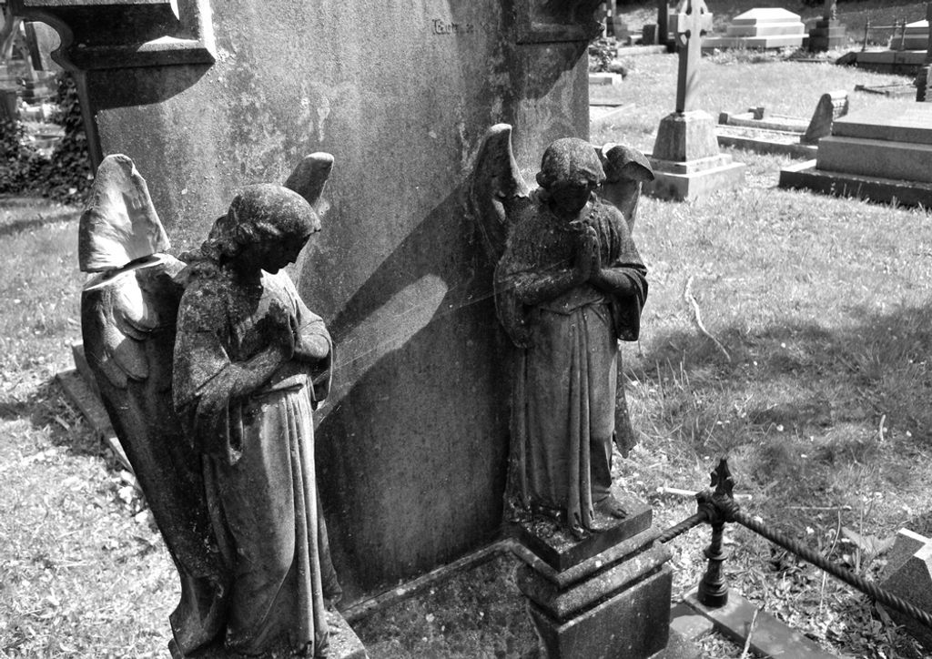 hansepuzzle 58108 - Skulptur Puzzle, 260 Teile, Gefühle, 41,0 x 28,0cm mit hochwertiger Aufbewahrung, Kartonbox und wiederverschließbarem Beutel