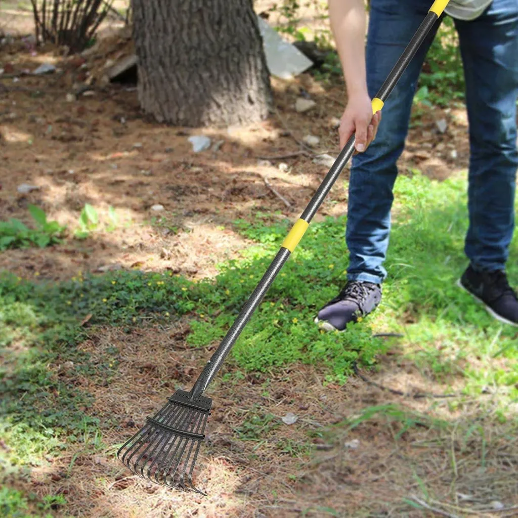 Râteau métallique de jardin à 11 dents avec manche long réglable
