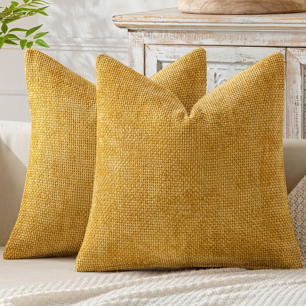 Set aus 2 Kissenbezügen 50x50 cm, goldfarbenes Chenille, Sofakissen, Dekokissen, Kissenbezüge mit elegantem Design für Bett, Sofa und Wohnzimmer.