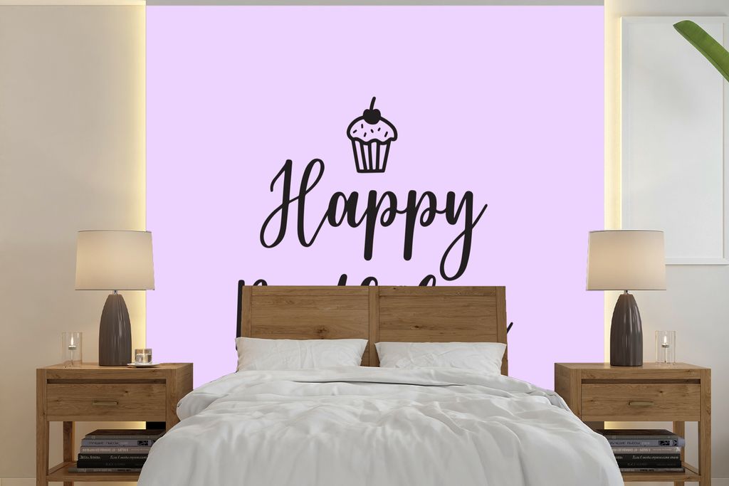 MuchoWow Fototapete für Wohnzimmer oder Schlafzimmer Wandtapete Vinyl Motivtapete Cupcake mit dem Zitat "Happy Birthday" auf einem rosa Hintergr...