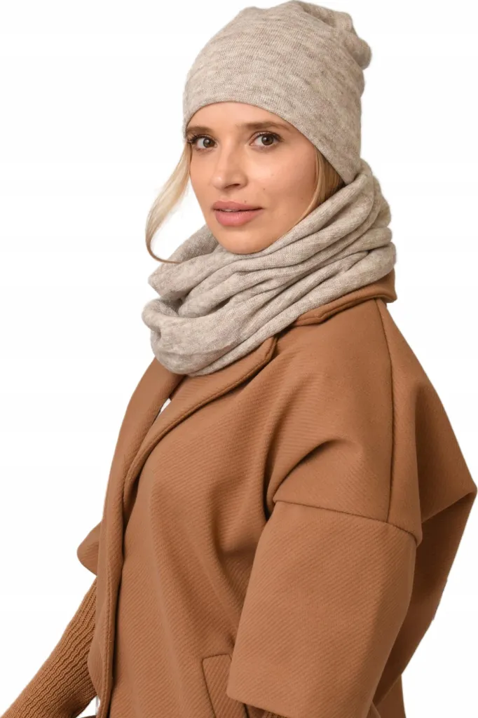 Set Invernale Beige K6: Berretto e Sciarpa Tunnel Anti-Vento - 10