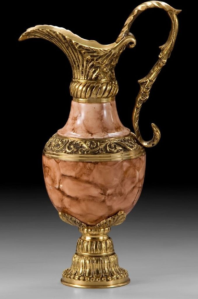Casa Padrino Luxus Barock Vase in Weinkrug Form Gold / Beige 21 x H. 37 cm - Handgefertigte Bronze Blumenvase - Barock Deko Accessoires - Barock In...