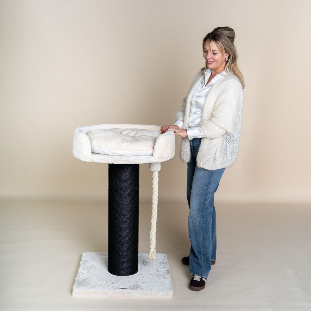 RHRQuality Kratzbaum für große Katzen – Chartreux – 80 cm hoch – Mit extra dickem 20 cm Sisalstamm – Liegefläche von 60 cm – Blackl...