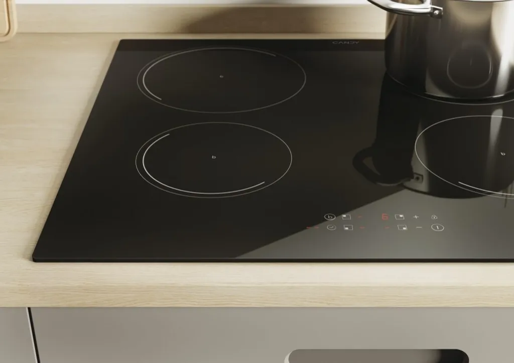 Table à induction Candy 7200W avec commandes tactiles et minuteur - 5