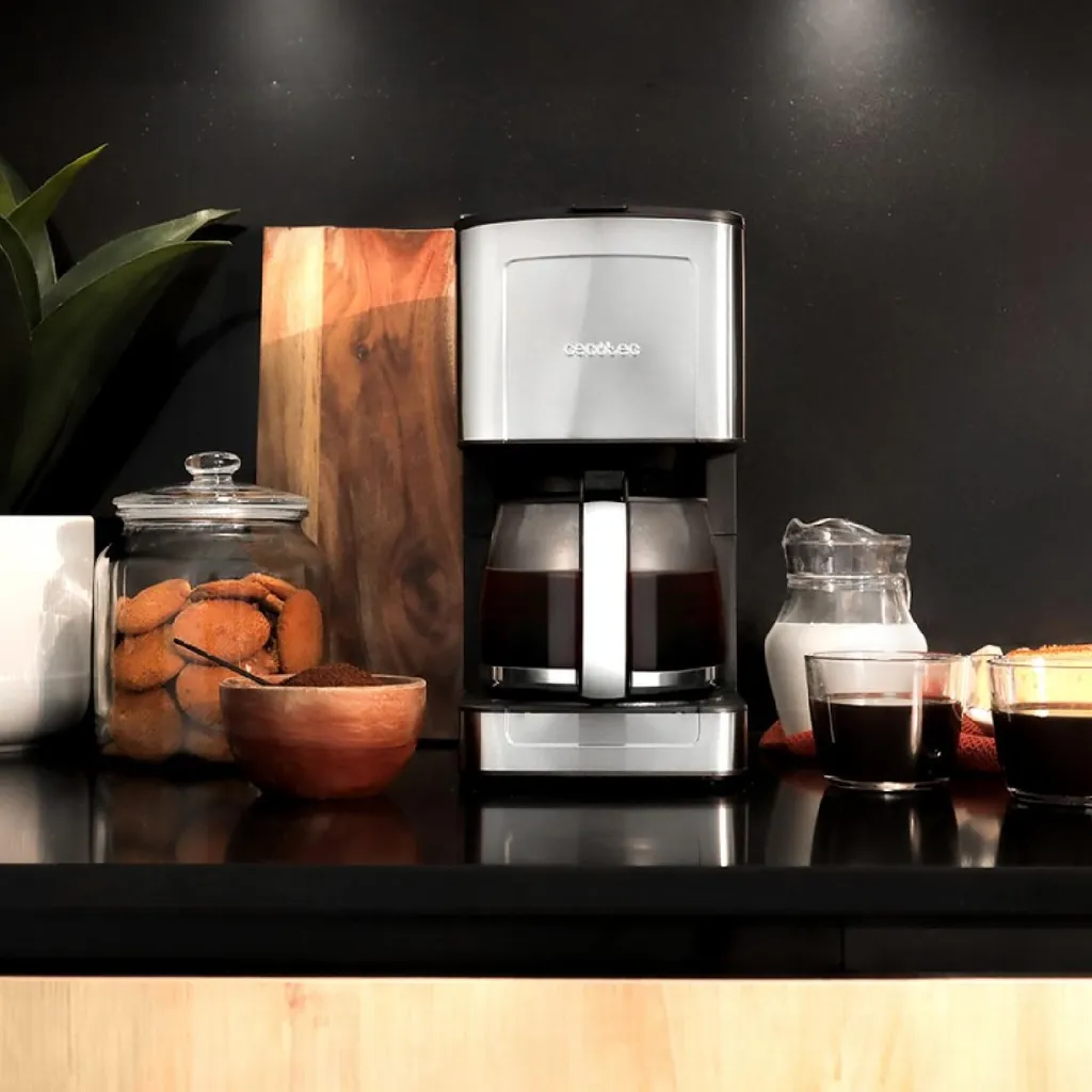 Machine à café Cecotec pour petit-déjeuner familial Argent Coffee 56