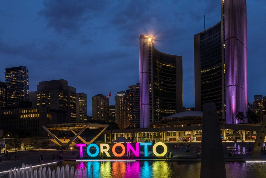 hansepuzzle 41290 - Toronto Puzzle, 2000 Teile, Orte, 90,0 x 60,0cm mit hochwertiger Aufbewahrung, Kartonbox und wiederverschließbarem Beutel