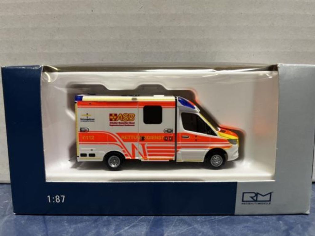 Rietze MB Sprinter Strobel RTW ´18 ASB RV Westhessen 76246 Produktbild 