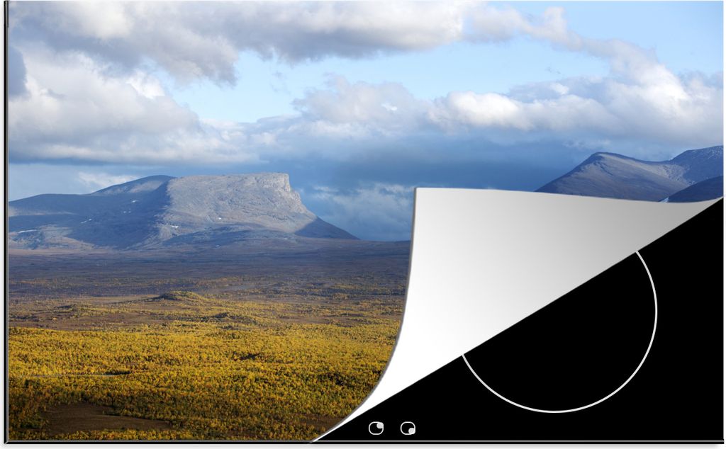 KitchenYeah Herdabdeckplatte Die Berglandschaft des Abisko-Nationalparks in Schweden , 81x52cm, Küche Deko, Glaskeramikfeld Herdabdeckung, Abdec...