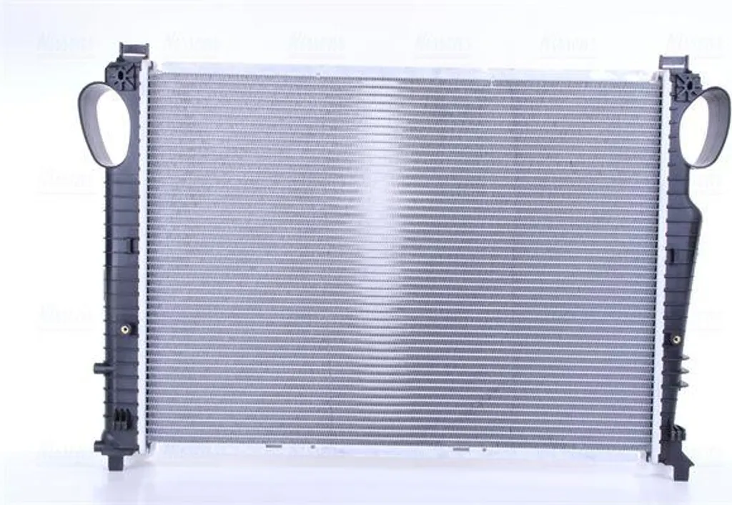 Radiateur moteur Nissens 62547A : fini les fuites et la surchauffe Mercedes