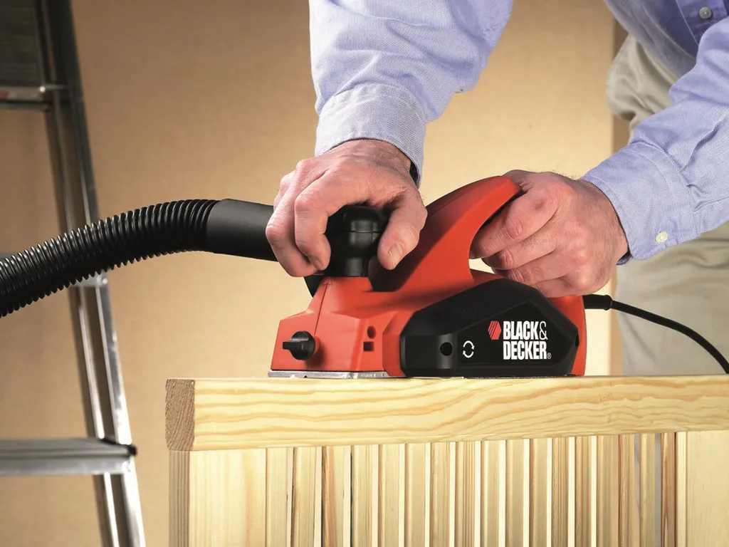 Raboteuse électrique 650W haute performance avec profondeur réglable