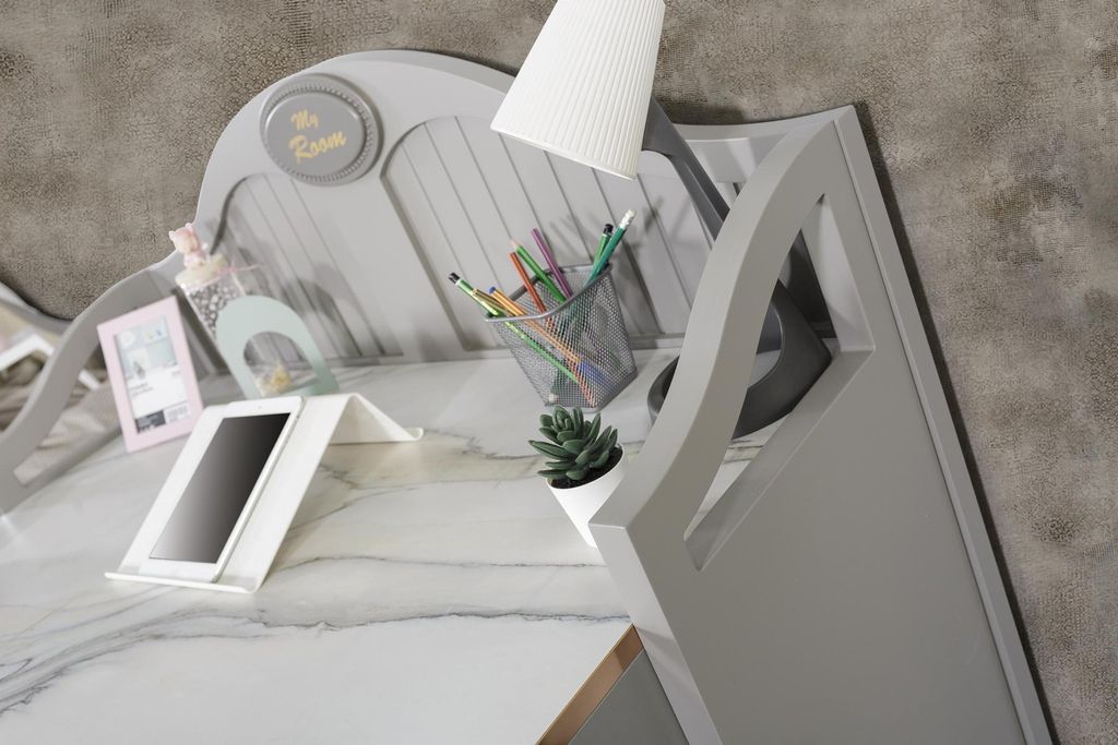 Kinderzimmer Möbel 5tlg Set Design Bett Nachttisch Kleiderschrank Neu