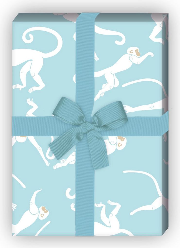 Fröhliches, grafisches Geschenkpapier Set mit kletternden Affen, hellblau - G12282, 32 x 48cm