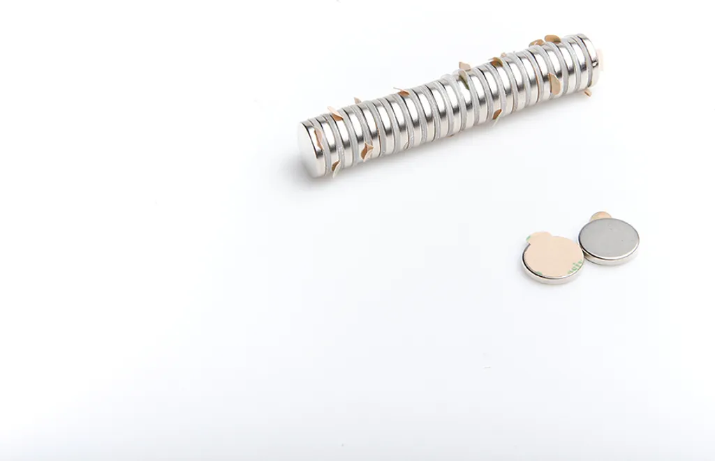Set 100 Magneti al Neodimio 12x2 mm - Adesivo 3M - Design Minimal