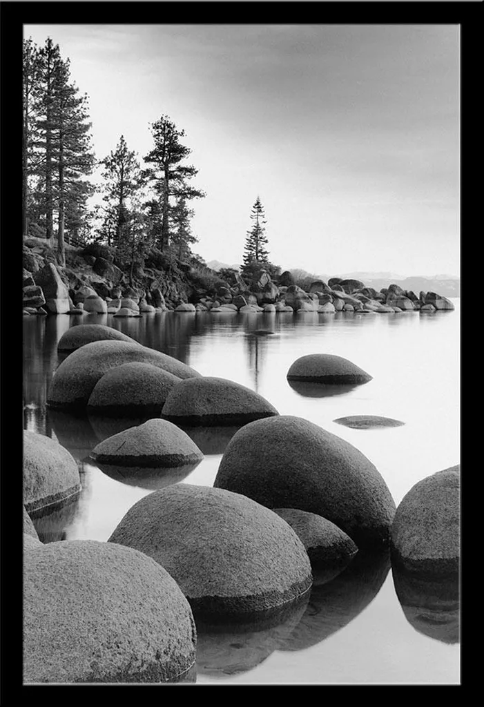 Poster Lake Tahoe Californie Shinsuke avec Cadre Noir en MDF 61x91,5 cm