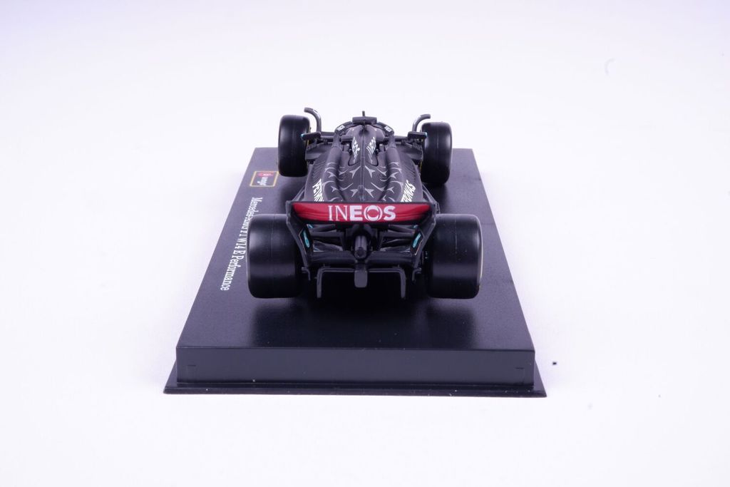 Bburago 18-38081R - Modellauto - F1 Mercedes AMG W14 '23 Produktbild 16