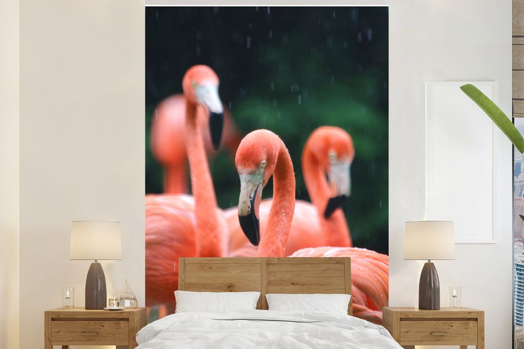 MuchoWow Fototapete für Wohnzimmer oder Schlafzimmer Wandtapete Vinyl Motivtapete Flamingos im Regen - 200x300 cm - Wanddekorationen