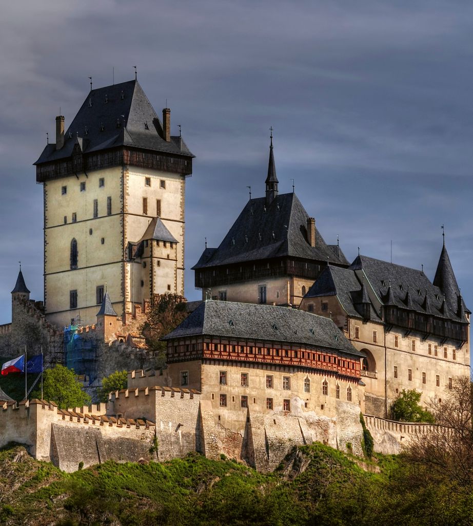 Fototapete - Karlstejn 225x250cm - Vliestapete
