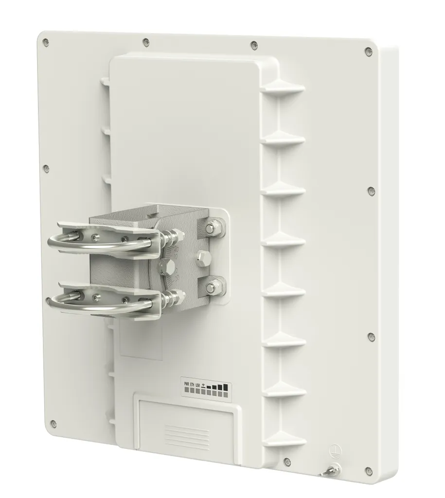 MikroTik RouterBOARD QRT 5 Antenne Extérieure Plate Intégrée 5GHz 24dBi