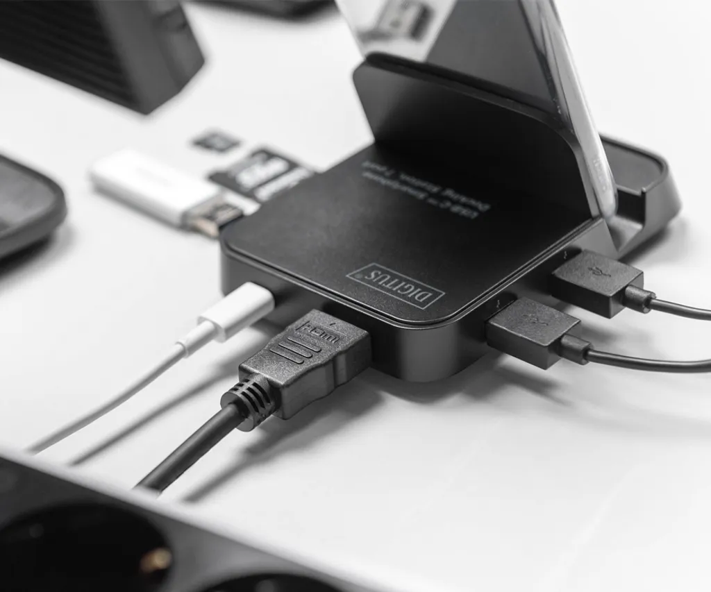 Station d'accueil smartphone USB-C 7-en-1 avec support et HDMI 4K Digitus - 15