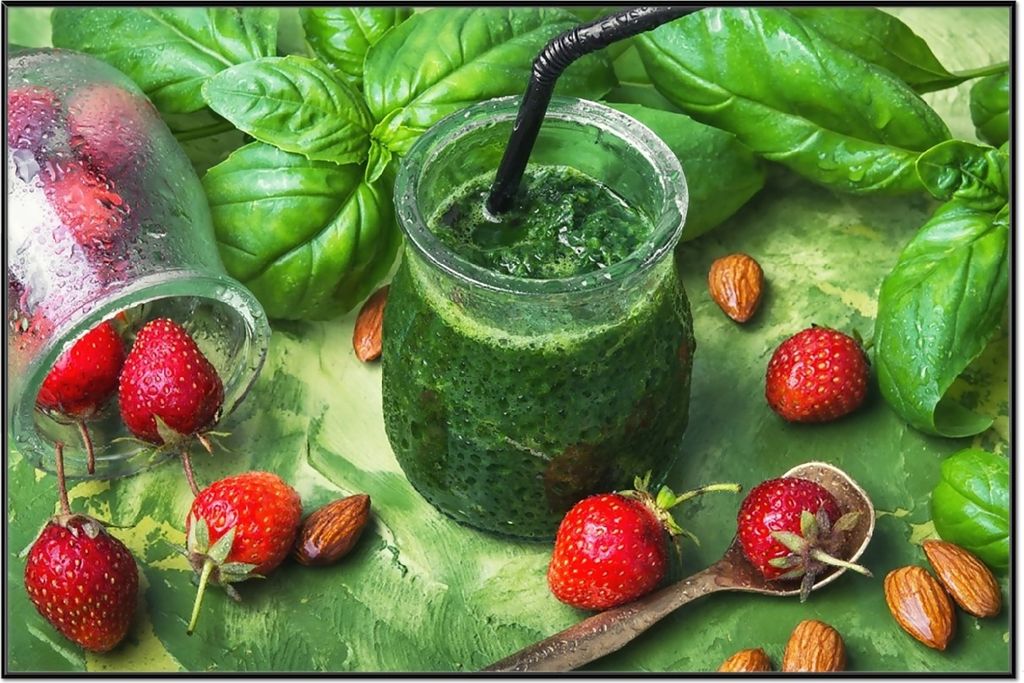 Wallario Wandbild Grüner Smoothie mit Erdbeeren, Größe: 61 x 91,50 cm, Poster mit schwarzem Aluminiumrahmen