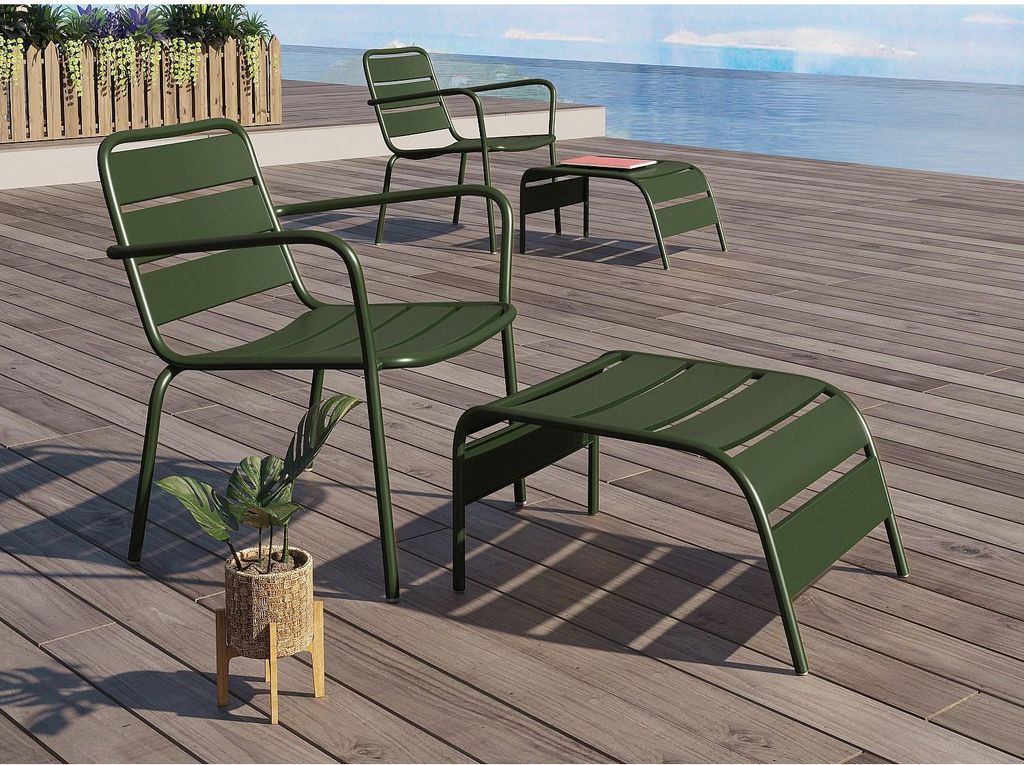 Niedriger, stapelbarer Gartenstuhl + Fußstütze – Metall – Khaki – MIRMANDE