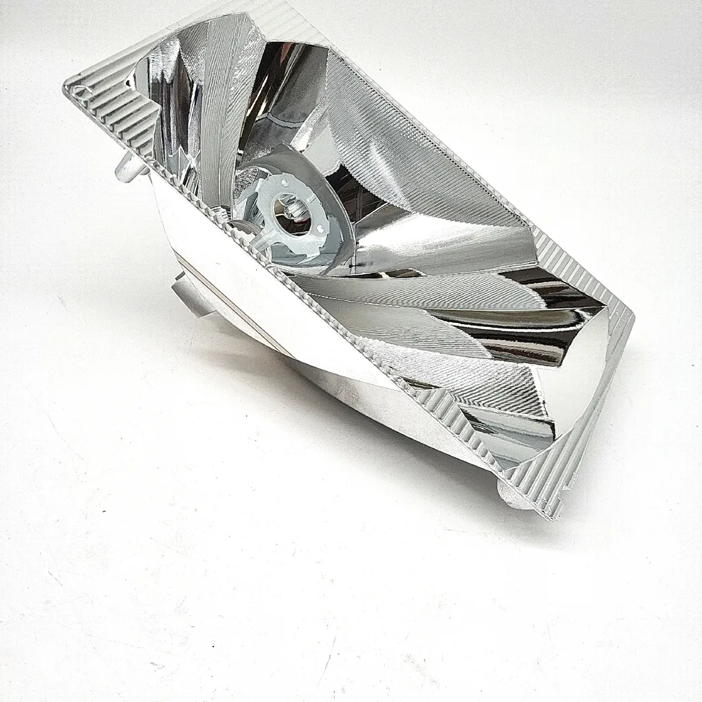 Projecteur avant droit halogène HELLA pour éclairage voiture Classic