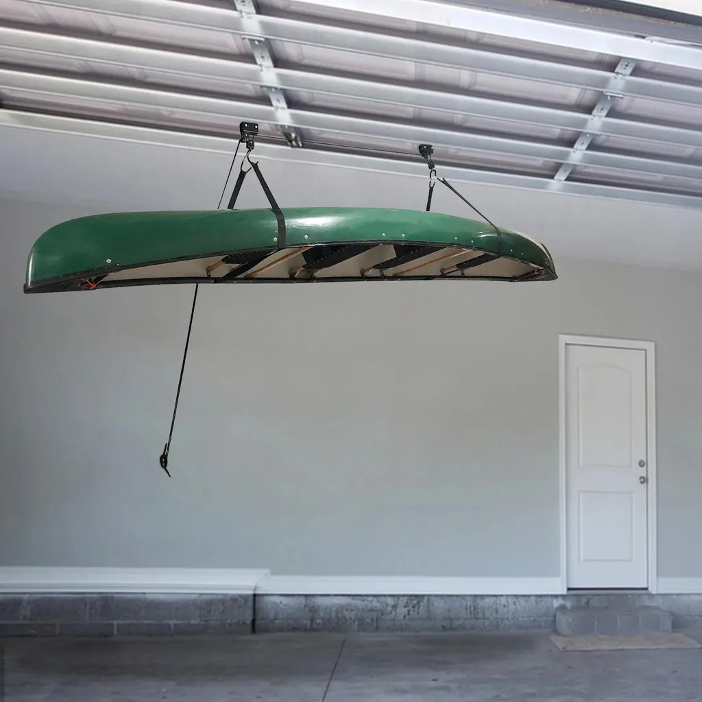 Rangement garage pour kayak et vélo au plafond - Solution gain de place