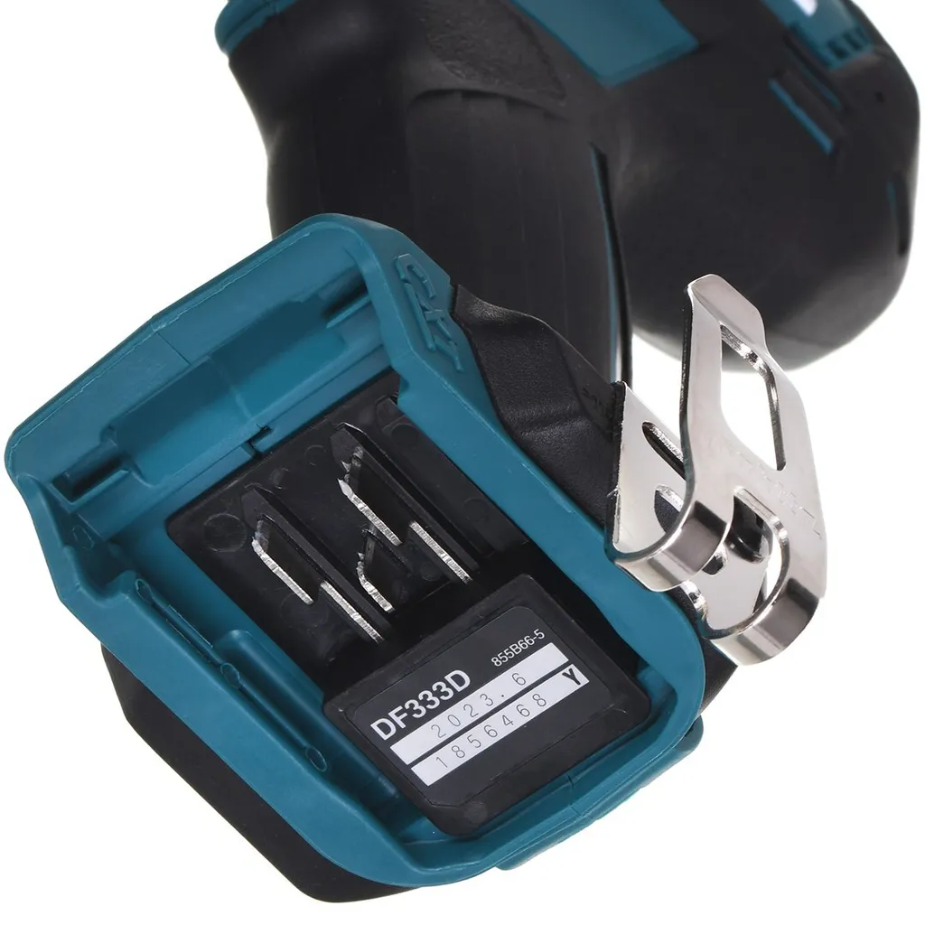 Perceuse visseuse DF333DWAE Makita compacte pour accès difficiles 12V - 13
