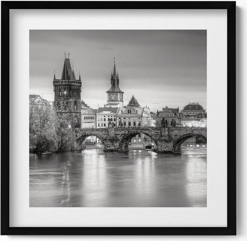 Blick auf die Karlsbrücke Prag– Wandbild mit Rahmen – Gerahmtes Bild – Wanddekoration – 50x50 cm – Schwarz Rahmen