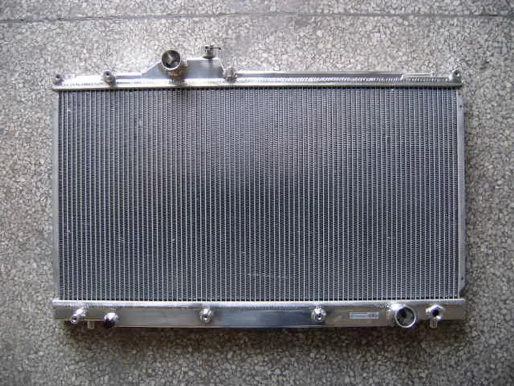 Radiateur Aluminium pour Lexus IS300 - Solution Refroidissement Sportive