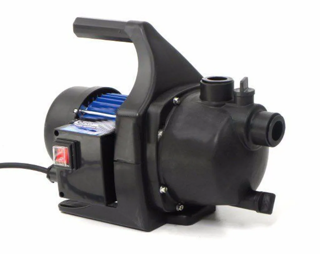 Pompe de jardin 1200W GEKO : fini le manque de pression pour arroser