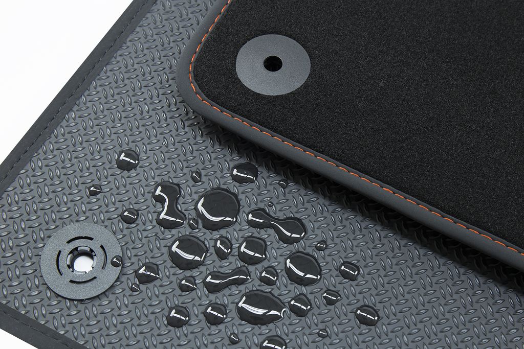 Allwetter Fußmatten passend für Audi Q2 GA Quattro S-Line ab Bj. 2016-, Naht:Orange