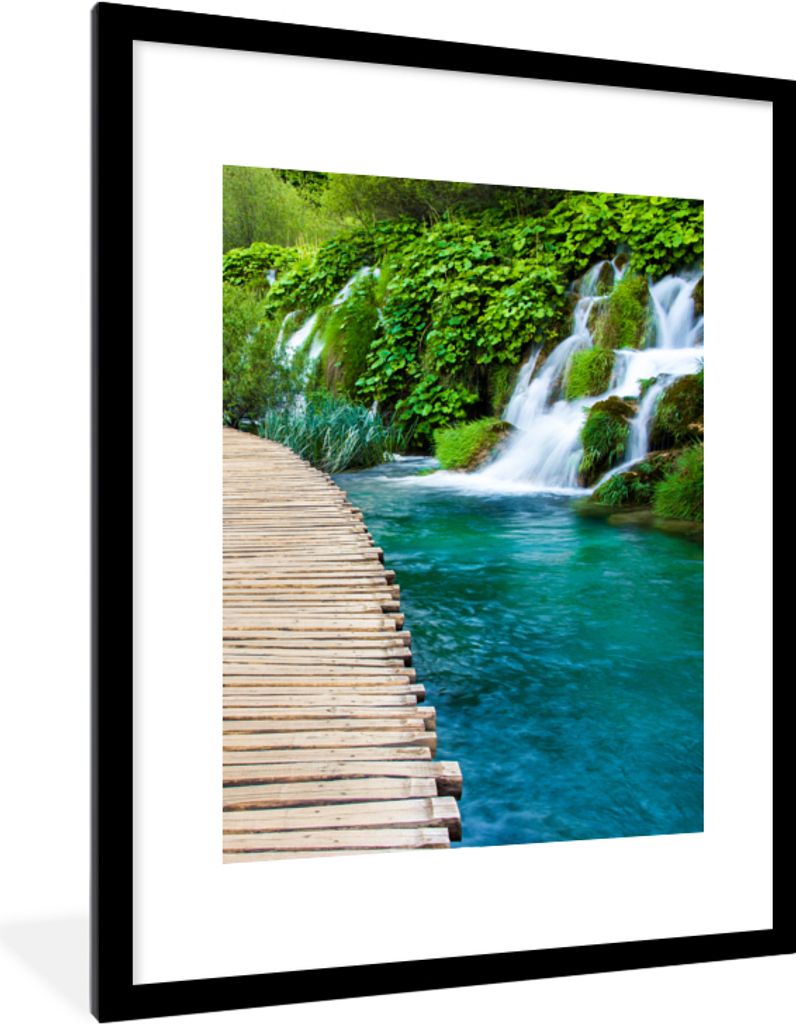 MuchoWow Gerahmtes Poster Brücke - Wasser - Pflanzen - Wasserfall - Grün 60x80 cm - Poster mit Schwarzem Bilderrahmen Wandposter Rahmen Foto Bi...