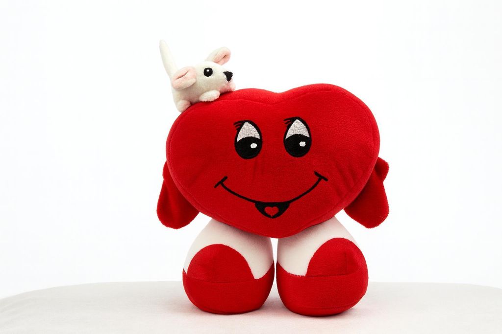 Plüschtier Herz 25 cm Rot mit Mausfigur Weiß – Weiches Produktbild 