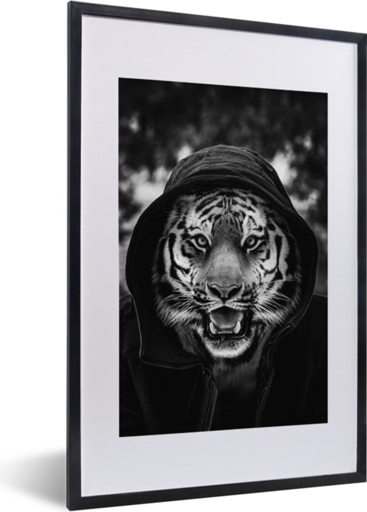 MuchoWow Gerahmtes Poster Tiger mit aufgesetzter Kapuze - schwarz und weiß 40x60 cm - Poster mit Schwarzem Bilderrahmen Wandposter Rahmen Foto B...