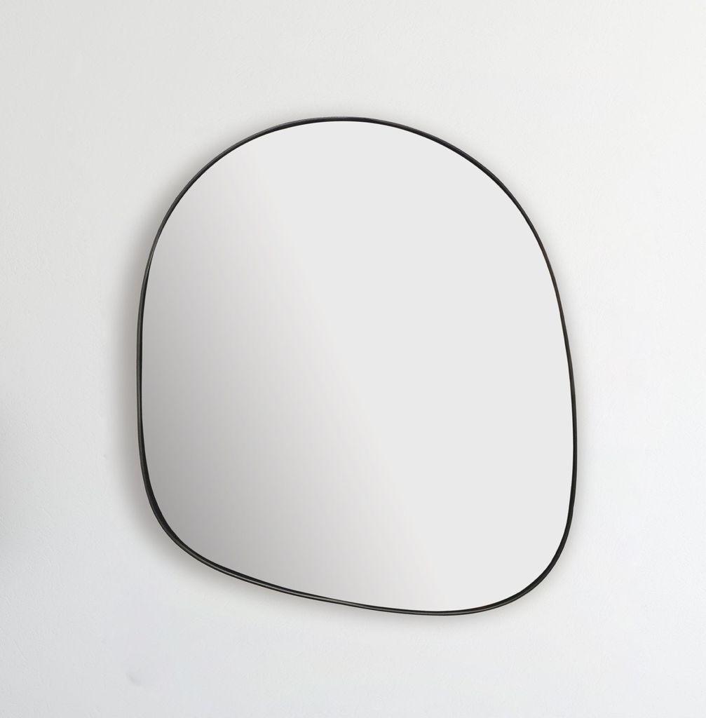 WOHNLING Wandspiegel Asymmetrisch 53x60 cm Metall Hängespiegel Schwarz Eisen Dekospiegel Unförmig mit Rahmen Spiegel Wand Groß Flurspiegel