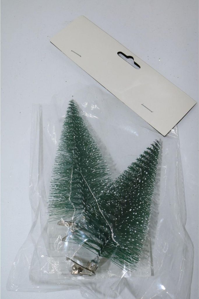 WH Bäume 2er Set mit Clip grün im 12er Pack | Mini Weihnachtsbäume mit Befestigungsclip | Dekoration für Tisch, Kränze, Geschenke, Modellbau