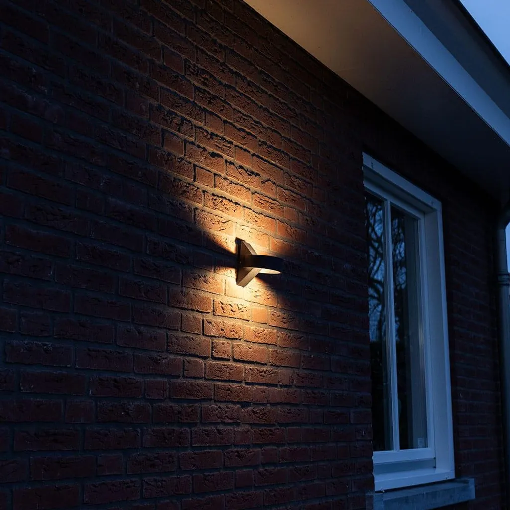 Applique Murale pour Terrasse et Façade LED 6W Noire Dimmable IP54 - 8